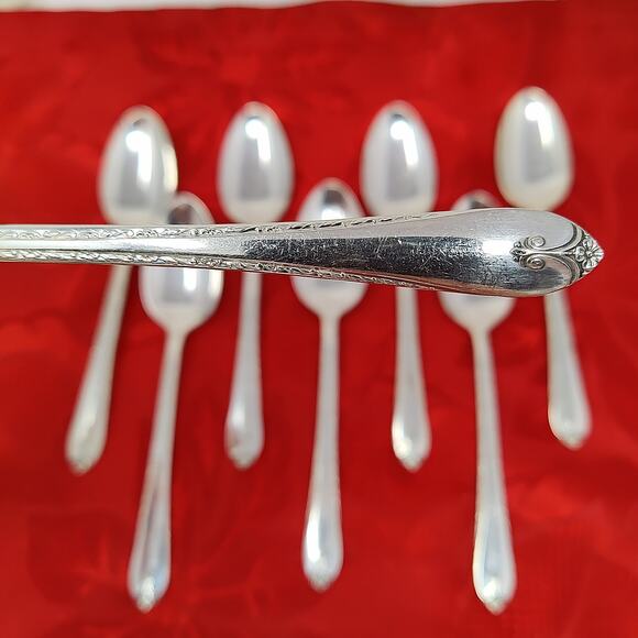 6 TeaSps 1940'S Wm ROGERS "EXQUISITE" TeaSpoons Silver Plated Beautiful - Picture 1 of 16